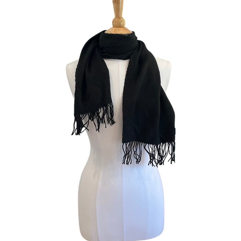 Cashme Made in Italy Black Scarf with Fringe, Unisex